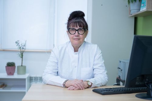 д-р Нели Дикова