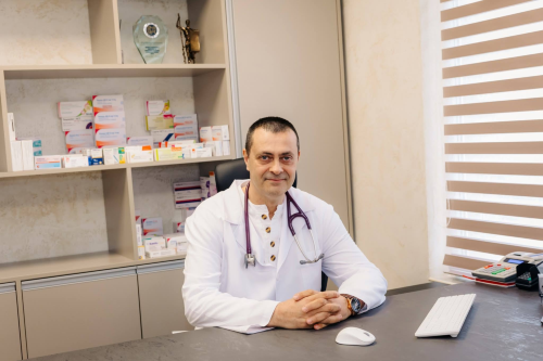 д-р Бойко Кузманов