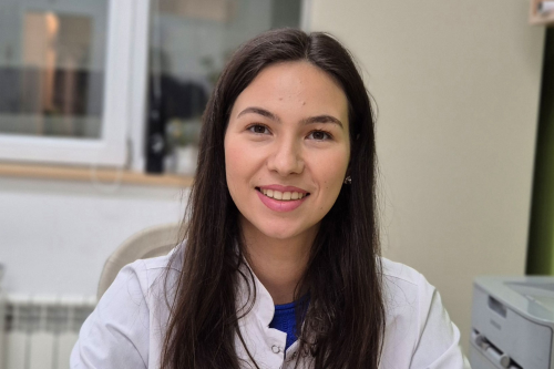 д-р Селин Гошкелова